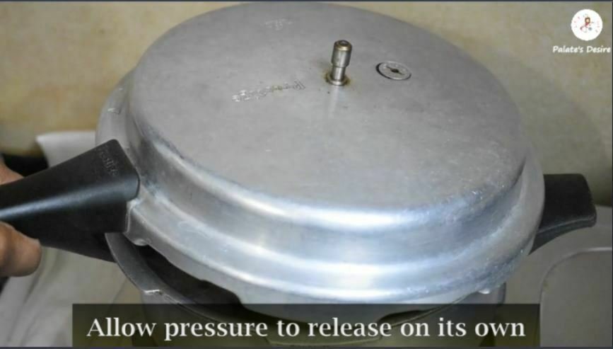 Rasgulla Recipe | how to make Rasgulla in pressure cooker
